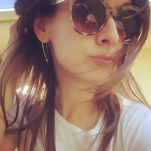 Meet your Posher, Chrissy